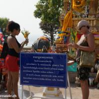 Thailand 2008 Ausflug zum weissen Buddha auf der Insel Phuket 051.jpg